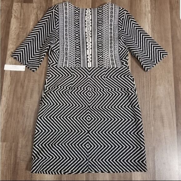 Signature by robbie bee vneck dress - Picture 3 of 7